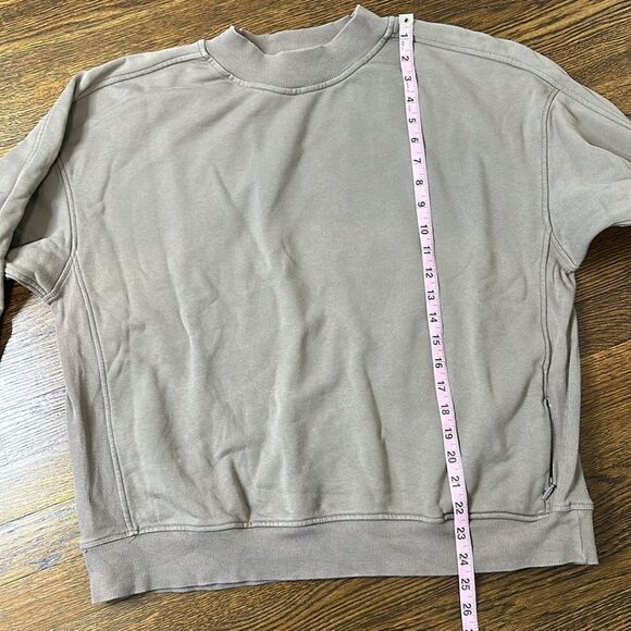 Lululemon Chill On Pullover in Carbon Dust - Size 12 - Picture 7 of 11